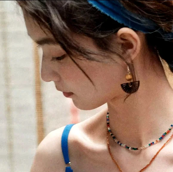 Anthropologie wooden earrings - Picture 3 of 3